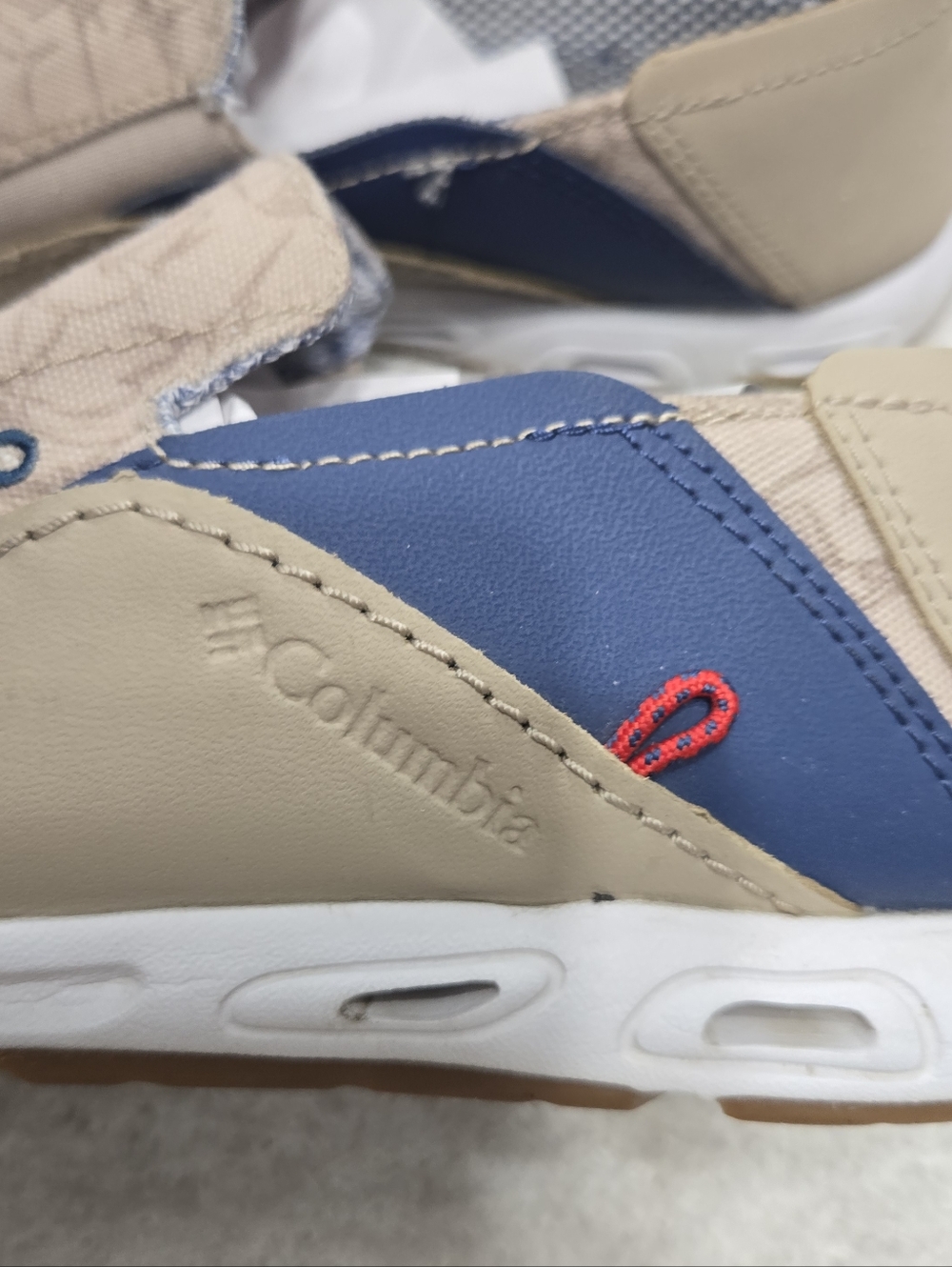 Columbia Men's Slip On Shoes Tan Sz 10 - Picture 6 of 11